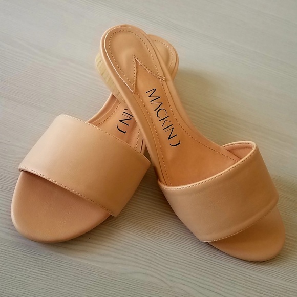 New! Nude Slides Unique Wood Grain Low Heel Sandal - Picture 3 of 5